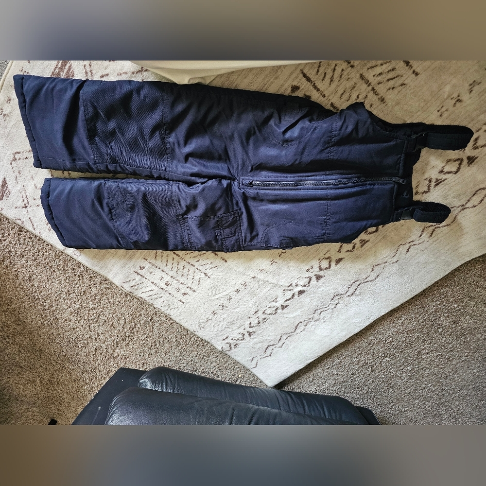 London Fog Kids Snow Pants Size 5-6 NAVY